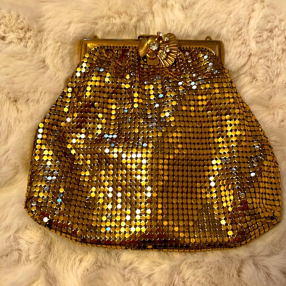 Vintage chain purse